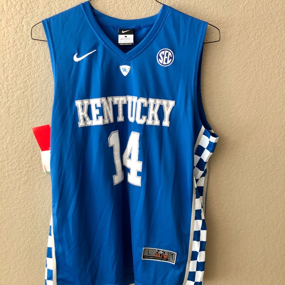 Men’s large KY Wildcats Tyler Herro #14 jersey